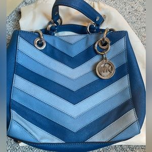 Michael Kors NWOT chevron sky blue handbag